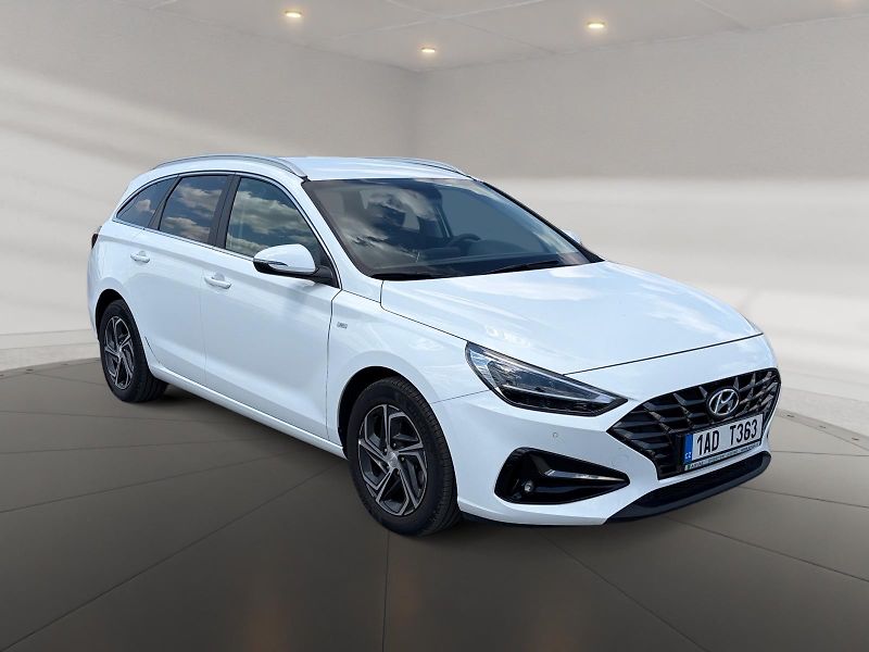 Hyundai i30 (2024) SMART 1.5T-GDI 118kW CZ DPH - fotka 3 z 11