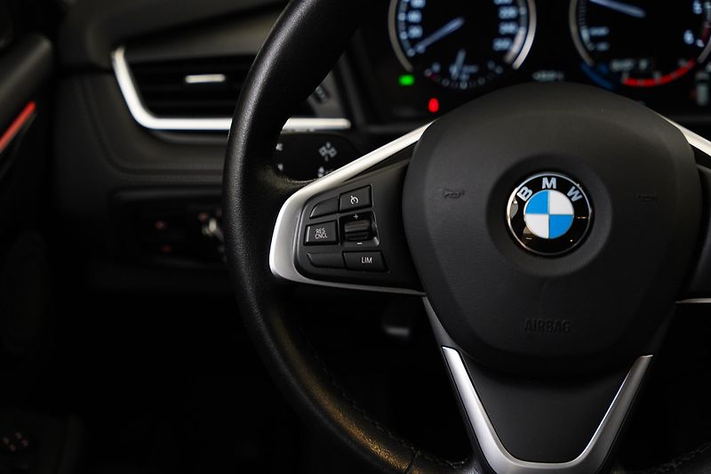 BMW Řada 2 - fotka 15 z 26