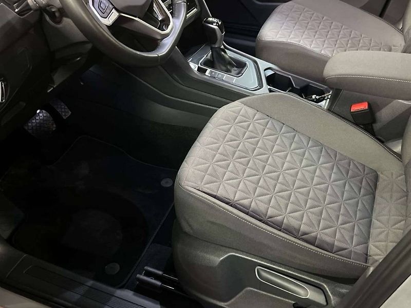 Volkswagen Tiguan (2024) Life 2,0 TDI DSG - fotka 14 z 20