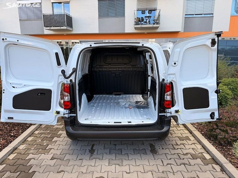 Fiat Dobló (2026) 1.2 Turbo 110k 6MT van L1 - fotka 4 z 11