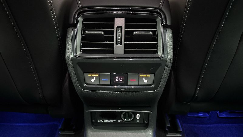 Škoda Kodiaq 2.0 TSI DSG 4x4 Sportline - fotka 24 z 34