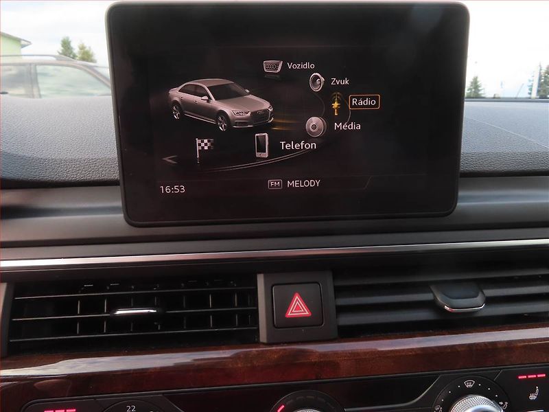 Audi A4 (2018) 2.0 TDI, Automat, Serv.kniha - fotka 23 z 24
