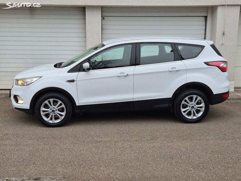 Ford Kuga (2017) 1.5i 110kw Nové ČR - fotka 4 z 30