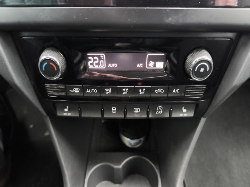 Škoda Rapid 1.0TSi 81kW STYLE PLUS - fotka 11 z 19