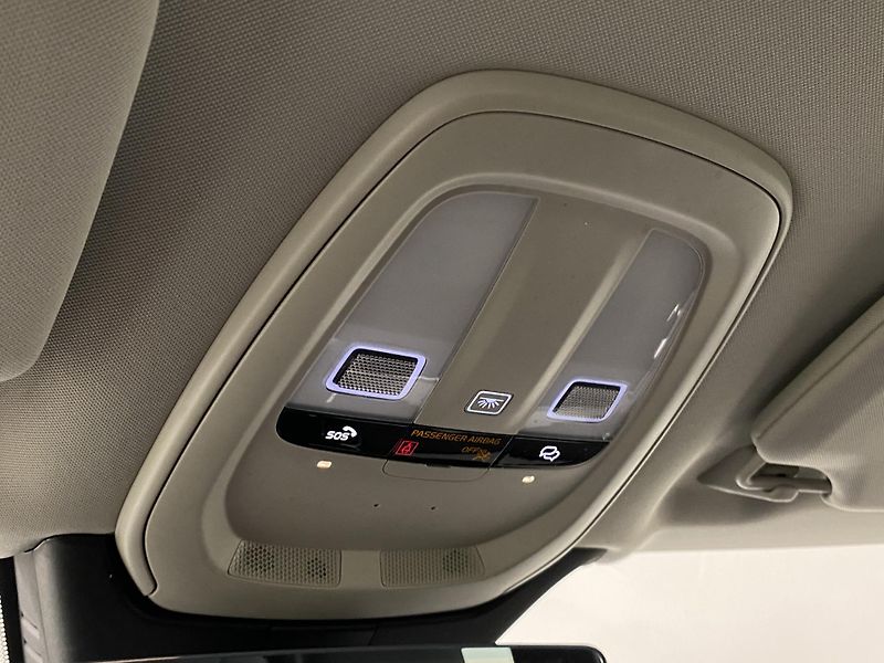 Volvo XC90 T8 AWD RECHARGE REZERVACE - fotka 29 z 59