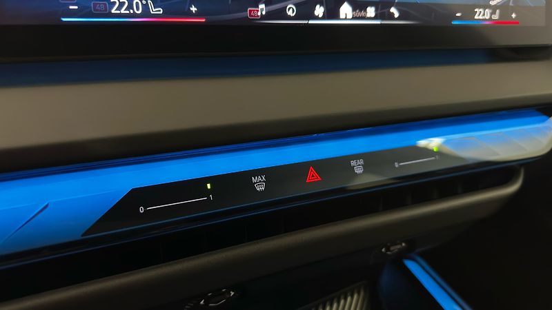 BMW X3 M50i xDrive/ZÁRUKA/TOP STAV - fotka 40 z 55