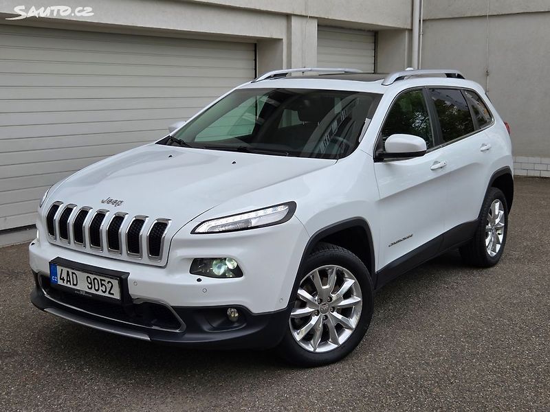 Jeep Cherokee (2014) 2.0 CRD 4x4 Limited Aut Pano - fotka 1 z 35