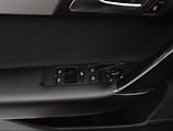 Volkswagen Passat (2013) Comfortline 2.0 TDI, Automat - náhled 21
