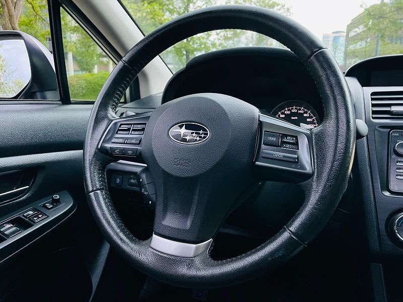 Subaru XV 2.0i 4x4 AUT VÝHŘEV SERVISKA - fotka 26 z 51