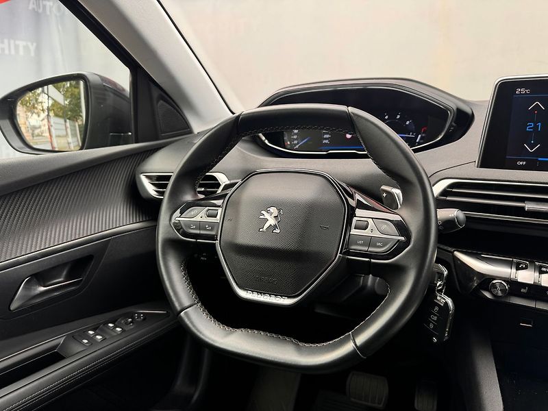 Peugeot 3008 1.5 BlueHDi Allure Aut., ČR - fotka 15 z 26