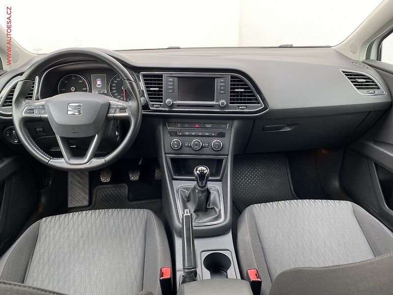 Seat Leon (2015) 2.0 TDi, Style, navi, +ALU - fotka 8 z 19