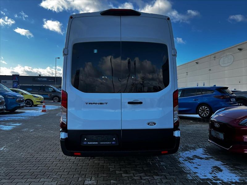 Ford Transit (2025) 2,0 EcoBlue BUS 18míst AUT L4 - fotka 4 z 37