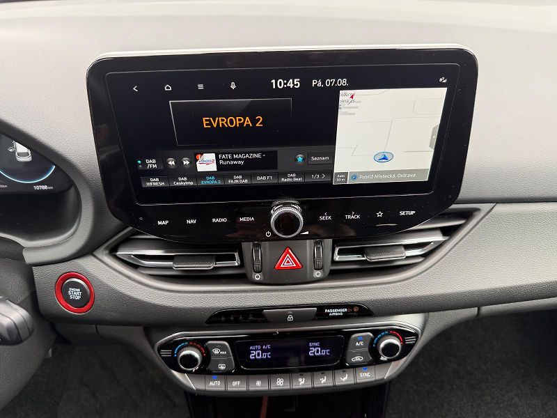 Hyundai i30 1.5 T-GDI MHEV DCT N-Line - fotka 21 z 29