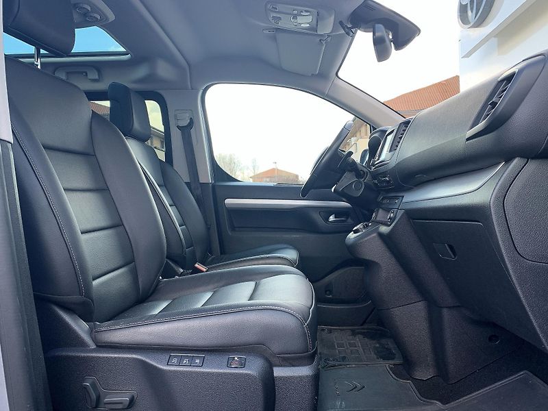 Citroën SpaceTourer SHINE 2.0 BlueHDi 130kW AT8 - fotka 23 z 24