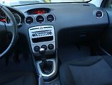 Peugeot 308 (2010) 1.4 VTi - náhled 8