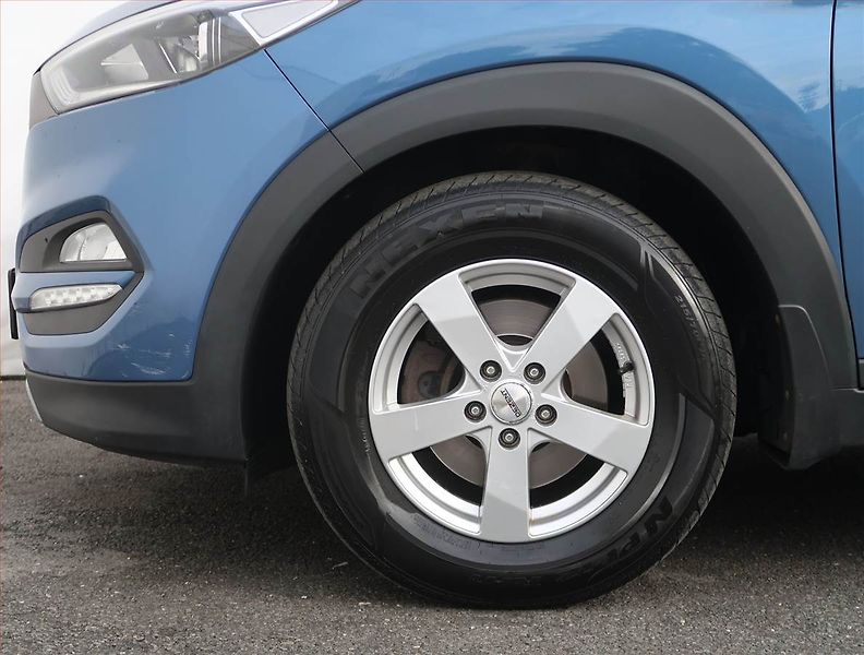 Hyundai Tucson (2016) 1.7 CRDi, Automat, Serv.kniha - fotka 15 z 21