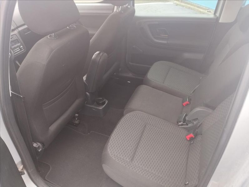 Škoda Roomster 1,2 TSi 63KW - fotka 10 z 16