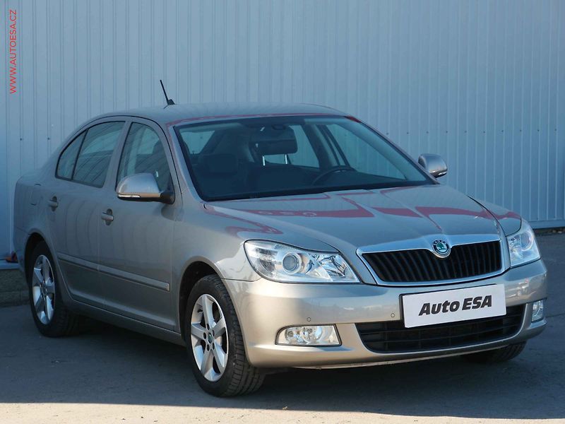 Škoda Octavia (2011) 1.6TDi, Elegance - fotografie inzerátu