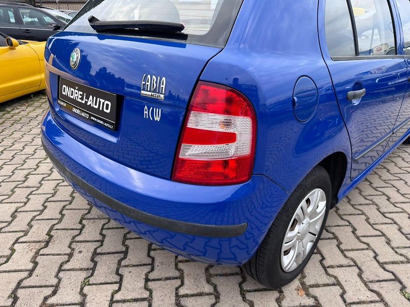 Škoda Fabia (2005) 1,2 HTP 40 KW STK - fotka 12 z 47