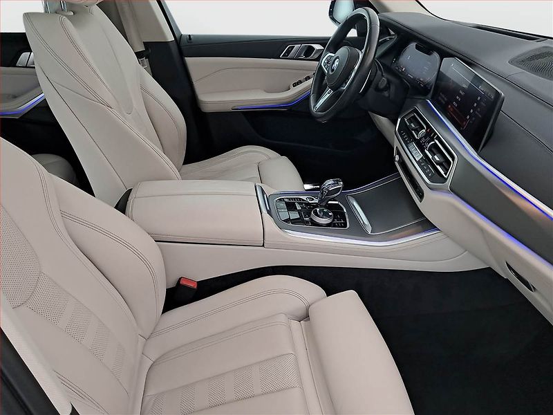 BMW X5 (2019) xDrive30d - fotka 9 z 16