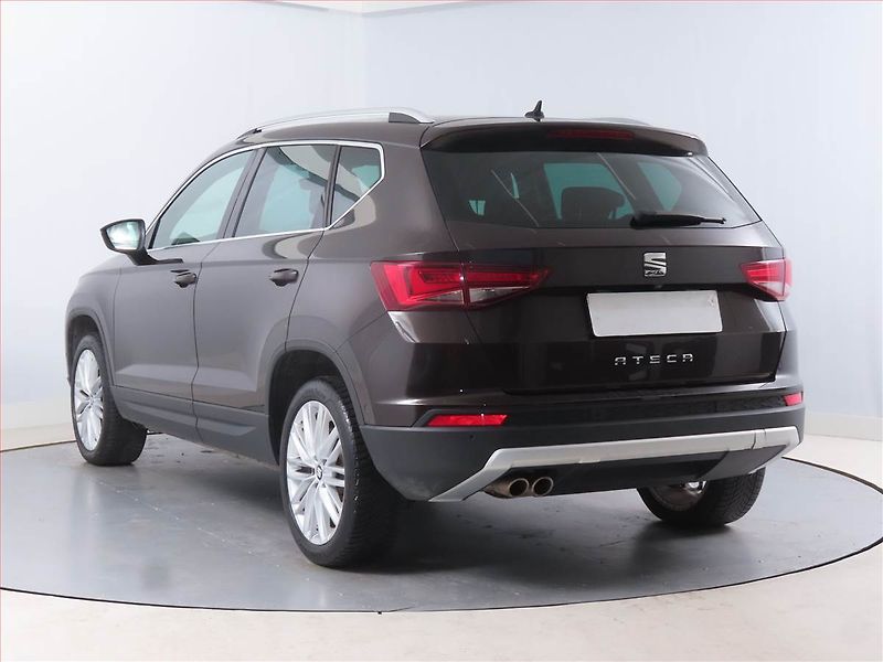 Seat Ateca (2019) 2.0 TDI, Automat, Navi - fotka 4 z 17