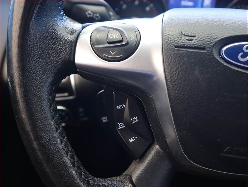 Ford Focus (2013) 2.0 TDCi, Serv.kniha, Navi - fotka 16 z 17