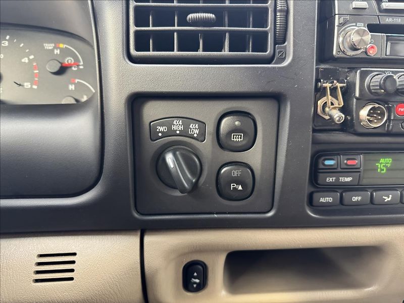 Ford Excursion 6,0 V8 4X4 KŮŽE TAŽNÉ NOVÁ STK - fotka 12 z 39