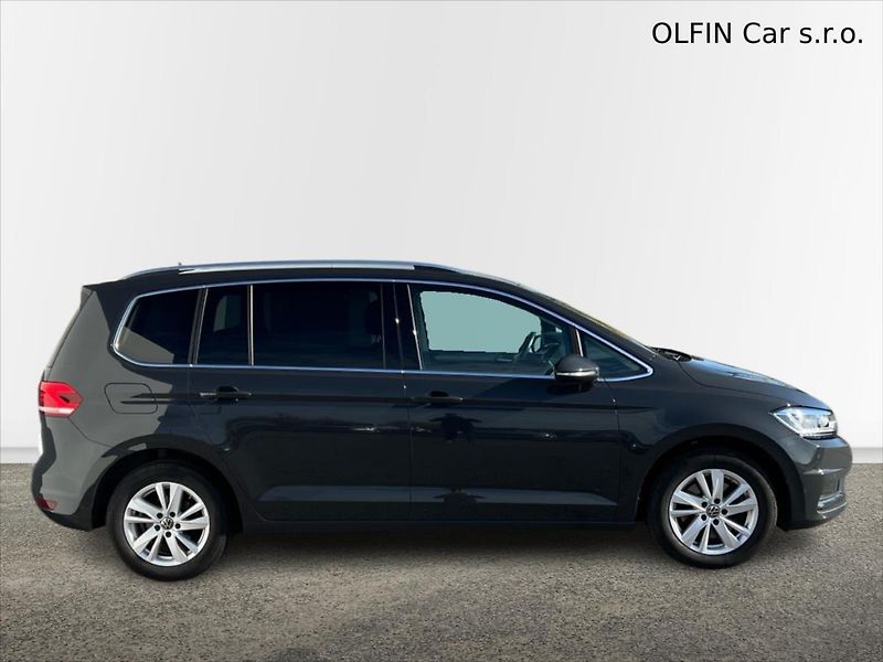 Volkswagen Touran 1,5 TSi 110kW 7DSG COMFORTLINE - fotka 3 z 25