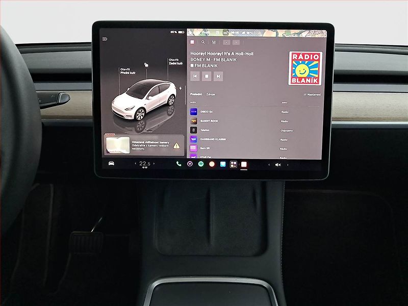 Tesla Model Y (2022) Long Range AWD 79kWh, SoH 92% - fotka 11 z 21
