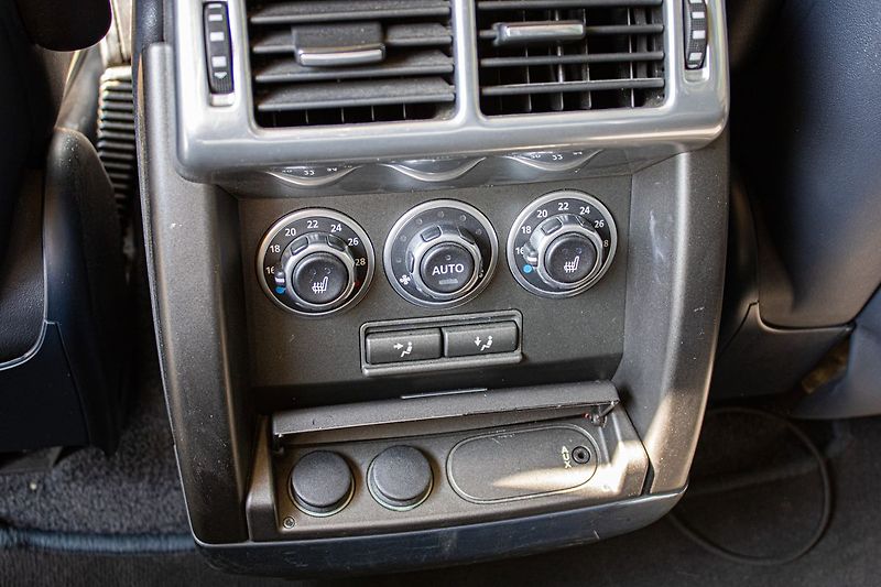 Land Rover Range Rover - fotka 27 z 32