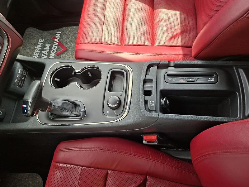 Dodge Durango (2018) 5,7L V8 4x4, Adapt. Max výbava - fotka 30 z 50