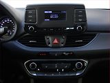Hyundai i30 (2020) Comfort 1.5 DPI, Serv.kniha - náhled 12