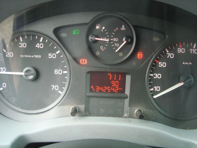 Citroën Jumpy (2011) 1,6 HDI 90 - fotka 14 z 18