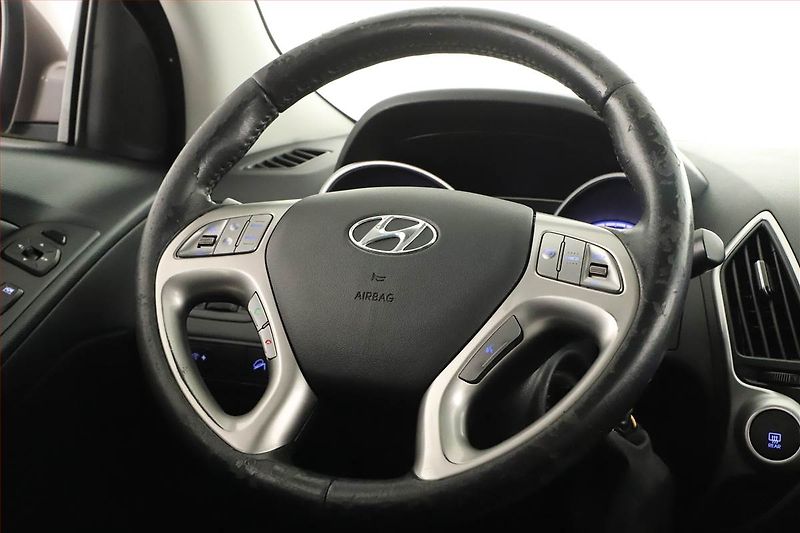 Hyundai ix35 (2012) 1.7 CRDi, nová STK, Tažné - fotka 12 z 14