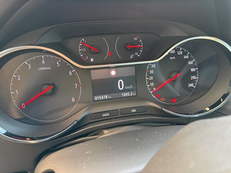 Opel Crossland X (2024) 1.2 Turbo 130 k AT | TOP stav - fotka 6 z 13