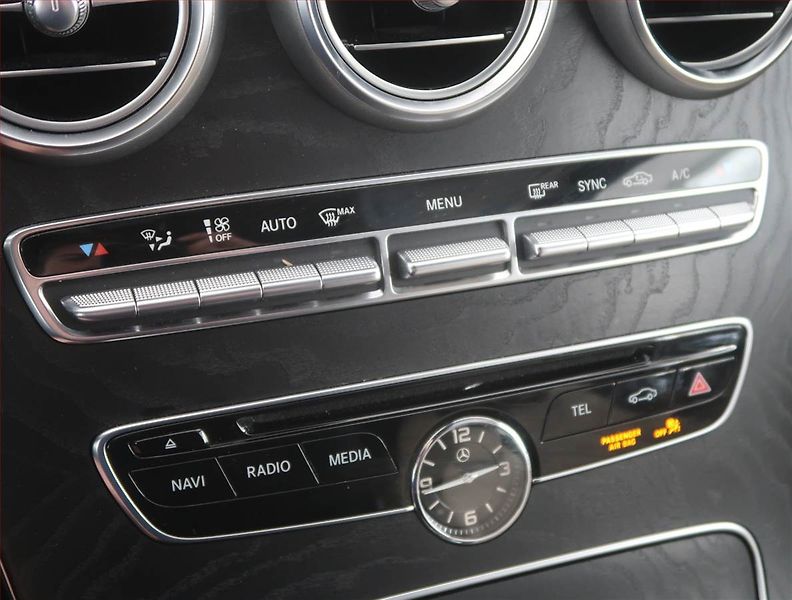 Mercedes-Benz Třídy C (2016) C 300 - fotka 12 z 18