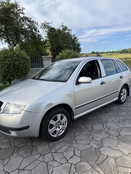 Škoda Fabia (2004) Combi - fotka 15 z 16