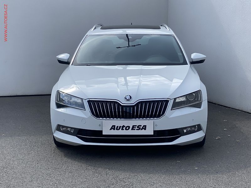 Škoda Superb (2018) 2.0 TSI 4x4, L&K, DSG, TZ - fotka 2 z 19