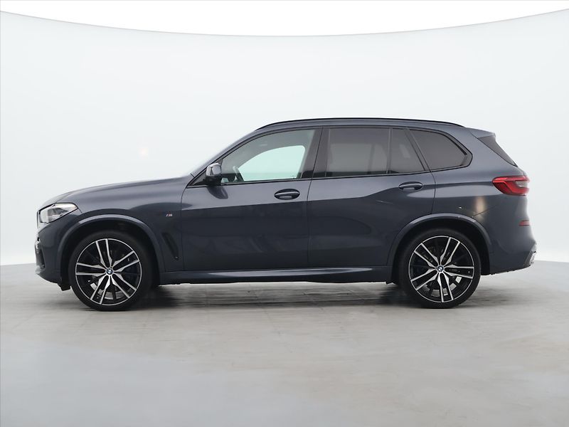 BMW X5 3,0 30d 195kW M-sport CZ DPH - fotka 4 z 50