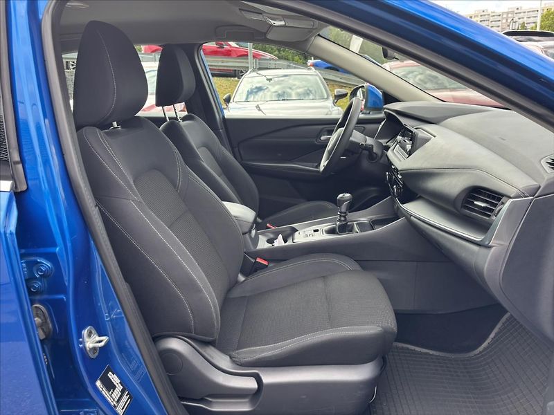 Nissan Qashqai 1,3 DIG-T Visia PLNÝ SERVIS - fotka 15 z 39