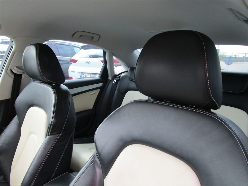 Audi A4 3.0FSi V6 Quattro S-Line - fotka 16 z 49