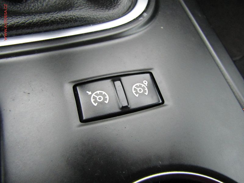 Renault Mégane (2019) 1.3 TCe, ČR - fotka 18 z 20