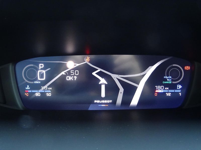 Peugeot 308 (2026) SW ALLURE Hybrid 145k e-DCS6 - fotka 26 z 41