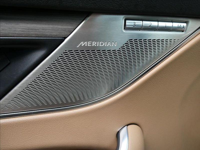 Jaguar F-Pace 2,0 D200 SE,1.maj,ČR,DPH,Pano - fotka 16 z 40