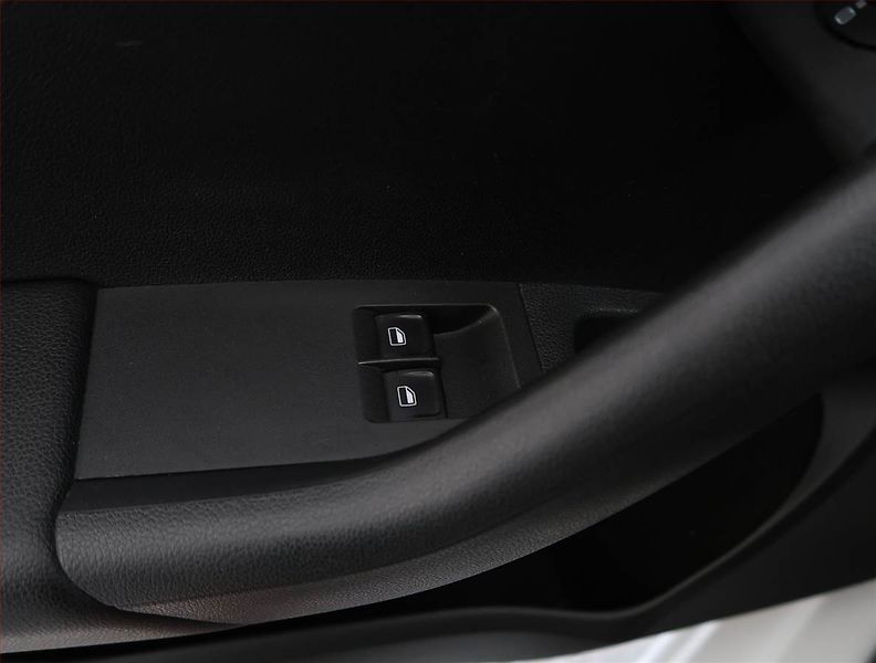 Škoda Octavia (2013) 1.6 TDI, Tempomat - fotka 16 z 17
