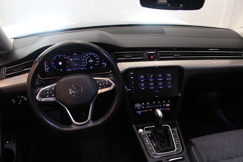 Volkswagen Passat (2023) 2.0TDI DSG Display Tažné - fotka 32 z 37