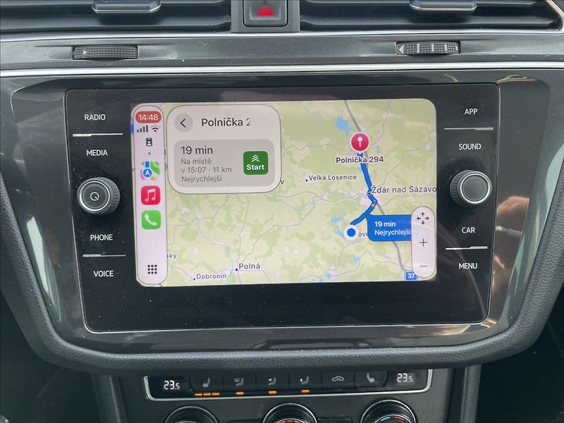 Volkswagen Tiguan 2,0 TDi 110kw DSG 4-matic bez - fotka 17 z 43