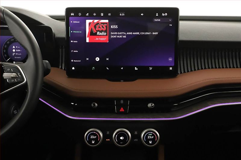 Škoda Superb (2024) 2.0 TDI, L&K, HUD, 360° - fotka 9 z 23