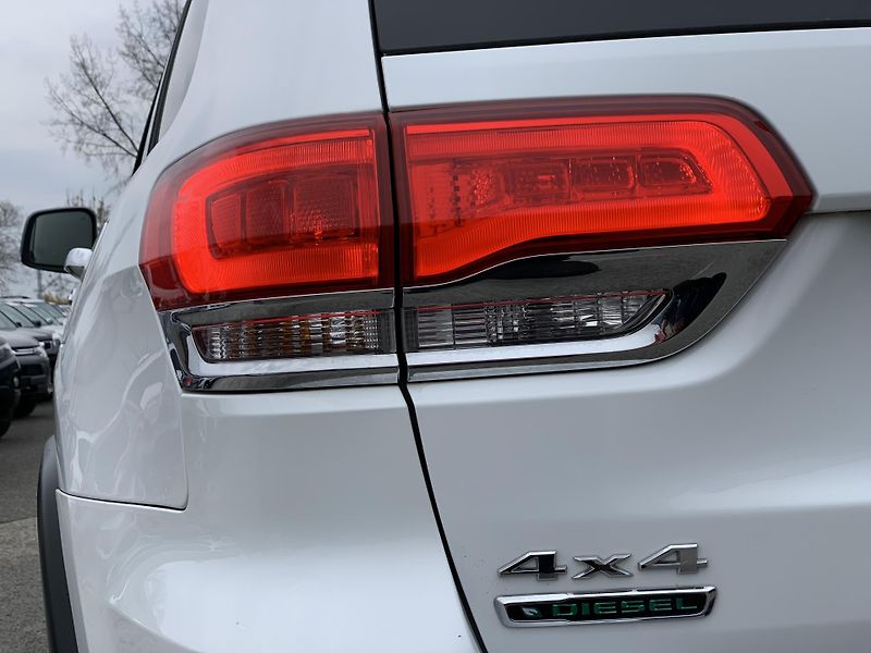 Jeep Grand Cherokee 3.0CRD LIMITED NAVI KAMERA  - fotka 50 z 52