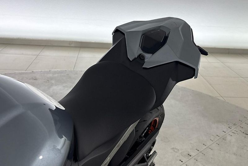 BMW S 1000 RR - fotka 9 z 13